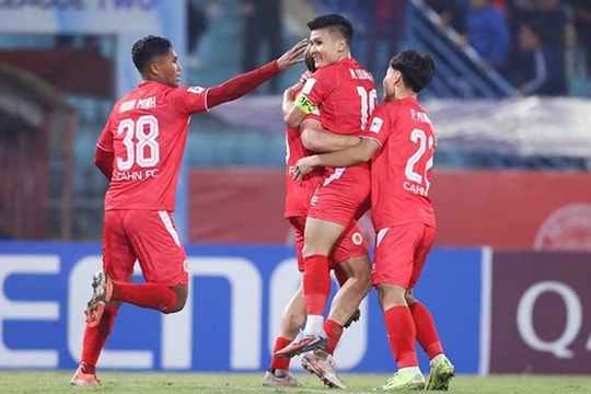 CAHN đối đầu Tampines Rovers 3 lần trong 14 ngày: Bài toán chiến thuật của HLV Polking