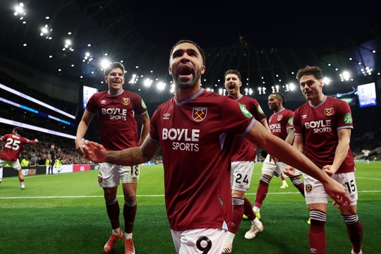 Cuộc đua trụ hạng Ngoại hạng Anh 2025-26: West Ham vùng vẫy giữa vòng xoáy hiểm nguy