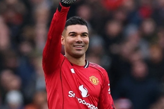 Chuyển nhượng tối 4/2: Casemiro chuẩn bị sang Mỹ, Arsenal khiến Newcastle lo sốt vó vụ Sandro Tonali
