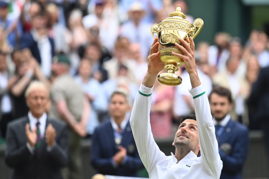 Novak Djokovic và bài toán Grand Slam thứ 25: Có nên bỏ Roland Garros để dồn sức cho Wimbledon?