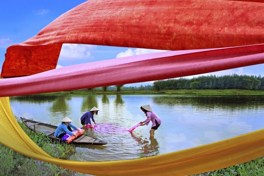 Khoác áo mới cho thức quà Việt