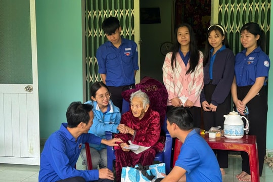 Tuổi trẻ phát huy tinh thần "Uống nước nhớ nguồn"