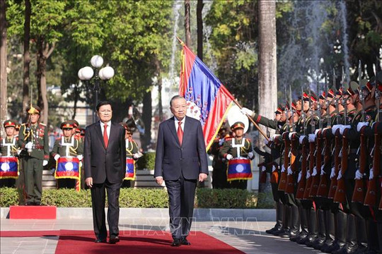 Lễ đón trọng thể Tổng Bí thư Tô Lâm tại thủ đô Viêng Chăn (Lào)