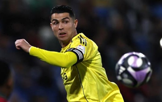 Ronaldo cân nhắc rời Al-Nassr, MU nhắm bộ ba tiền vệ 100 triệu bảng