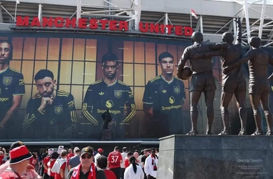 Manchester United đối mặt khủng hoảng tài chính: Vị thế Quỷ đỏ lung lay dưới thời INEOS