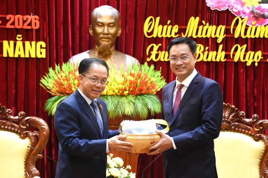 Bí thư Thành ủy Đà Nẵng Lê Ngọc Quang tiếp Bí thư Tỉnh ủy Salavan (Lào) đến thăm, chúc Tết