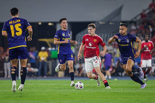 Michael Carrick tìm thấy 'Pogba mới' gia cố tuyến giữa Man United