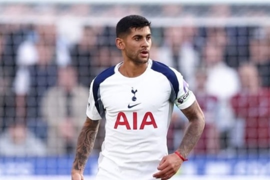 Tin chuyển nhượng 6/2: Barca đại chiến Real vì Romero, Sterling đàm phán gia nhập Napoli