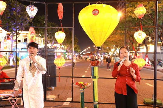 Rộn ràng “Chào Tết Bính Ngọ 2026” trên phố đi bộ Bạch Đằng