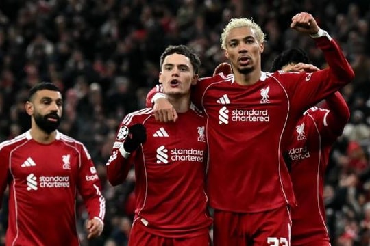 Florian Wirtz lột xác tại Liverpool: Từ cậu bé 120 triệu bảng đến hung thần của Man City
