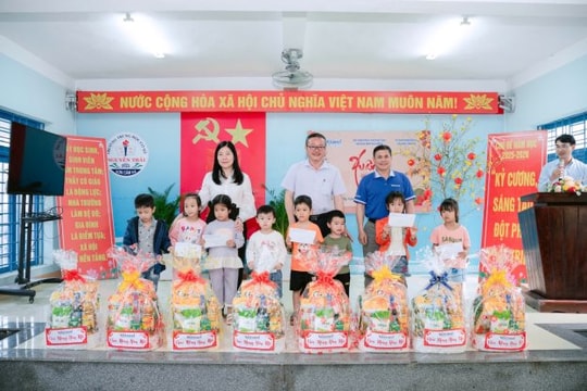 Vietravel Đà Nẵng lan tỏa hành trình Xuân nghĩa tình - yêu thương cùng cộng đồng