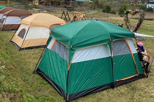 Lô Lô Chải cháy phòng dịp Tết Nguyên đán: Khách được gợi ý ngủ lều giá 500.000 đồng