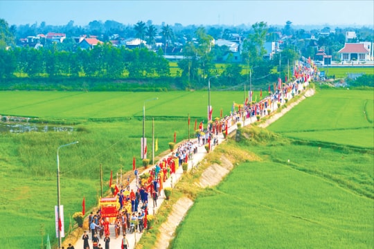 Một dấu chân đi, vạn cái nhìn