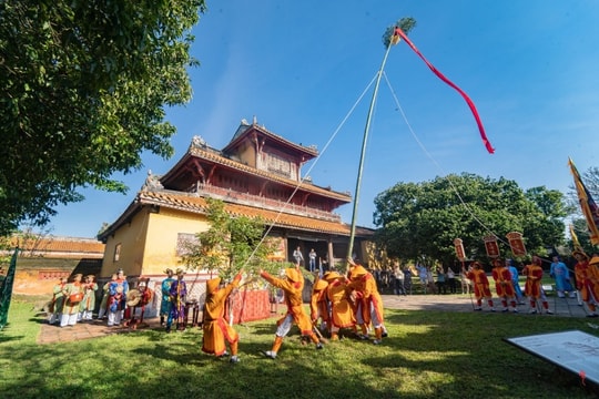 Tết Bính Ngọ 2026: 7 trải nghiệm văn hóa bản địa độc đáo từ Huế đến Cao Bằng