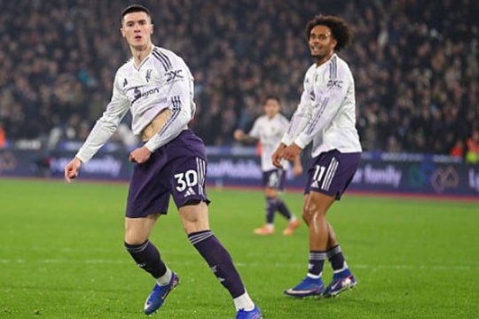 Man United hòa hú vía West Ham: Benjamin Sesko giải cứu Quỷ đỏ phút bù giờ