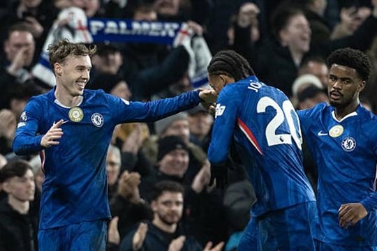 Chelsea 2-2 Leeds United: Sai lầm hàng thủ khó tin khiến The Blues đánh rơi chiến thắng
