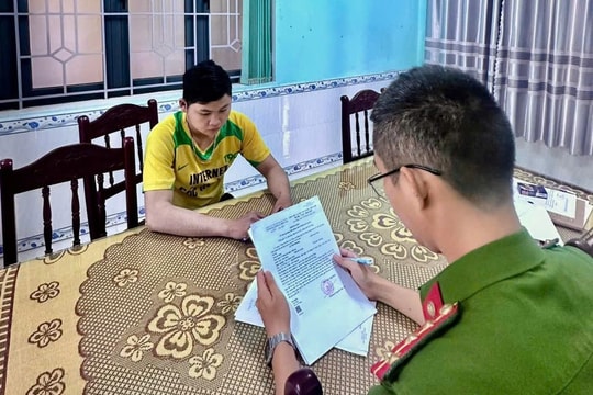 Tạm giữ đối tượng vận chuyển 111,3kg pháo nổ về Đà Nẵng tiêu thụ