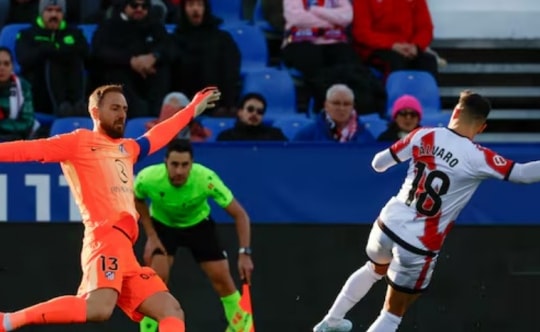 Atletico Madrid và nghịch lý Simeone: Từ đỉnh cao hạ gục Barca đến vực thẳm trước Rayo Vallecano