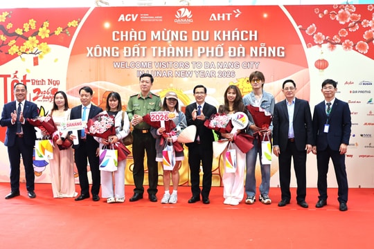 Da Nang welcomes first foreign tourists of Lunar New Year 2026