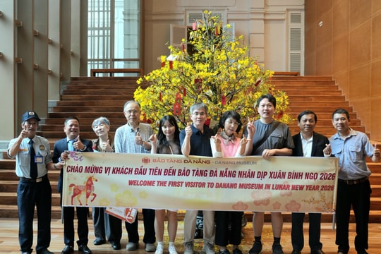 Bảo tàng Đà Nẵng đồng loạt đón khách quốc tế “xông đất” năm mới
