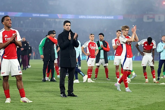 Vì sao các câu lạc bộ Ngoại hạng Anh biến Champions League thành sân chơi riêng?