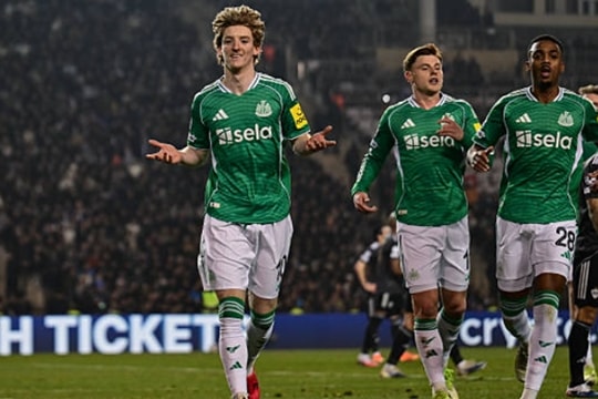 Anthony Gordon lập poker lịch sử tại Champions League: Thông điệp đanh thép gửi Thomas Tuchel