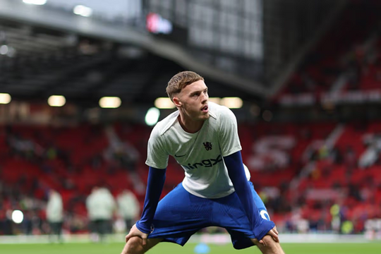 Bạn thân Cole Palmer công khai kêu gọi tiền vệ Chelsea gia nhập Manchester United
