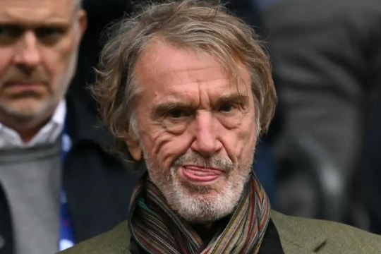 Sir Jim Ratcliffe và hai năm bẽ bàng tại Manchester United: Từ kỳ vọng đến khủng hoảng