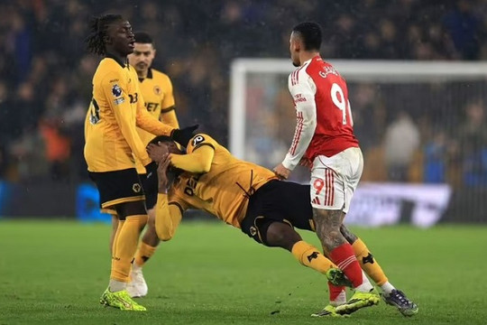 Ám ảnh 2008 hiện về: Arsenal và kịch bản sụp đổ khó tin trong cuộc đua vô địch