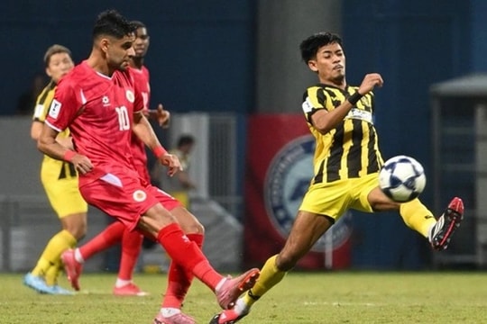 Bóng đá Việt Nam 20/2: Leo Artur đối mặt án phạt, Đình Bắc đá bóng từ thiện