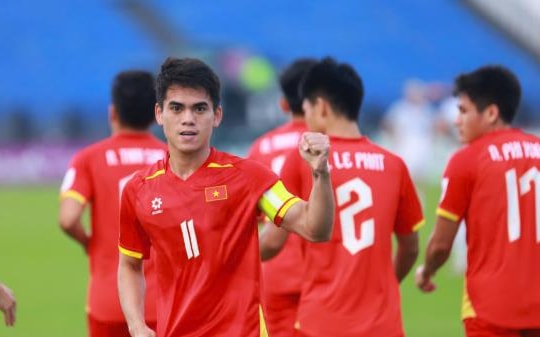 Khuất Văn Khang và mục tiêu xây nhà báo hiếu từ vinh quang sân cỏ