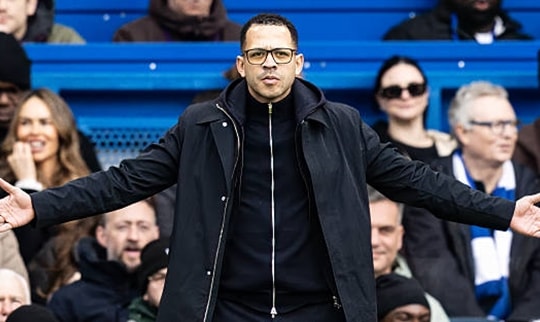 Chelsea hòa Burnley 1-1: Khi sự cầu toàn bóp nghẹt sức tấn công tại Stamford Bridge
