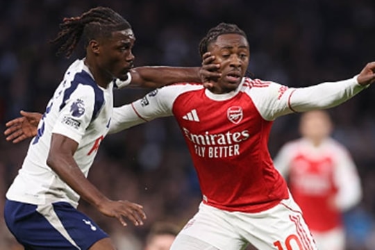 Yves Bissouma: Điểm sáng đơn độc giữa thảm bại 1-4 của Tottenham trước Arsenal