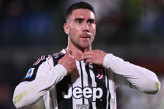 Juventus nỗ lực giữ chân Dusan Vlahovic, MU bị từ chối vụ tiền vệ Amadou Onana