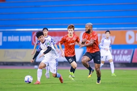 Ninh Bình thắng 3-0 Thanh niên TPHCM: Dàn tân binh rực sáng ngày khai xuân