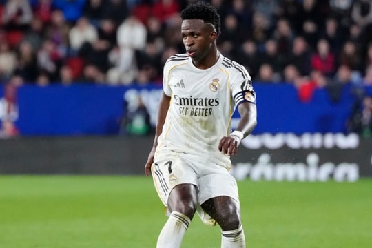 Play-off Champions League: Real Madrid sáng cửa đi tiếp, bóng đá Ý đối mặt thảm họa