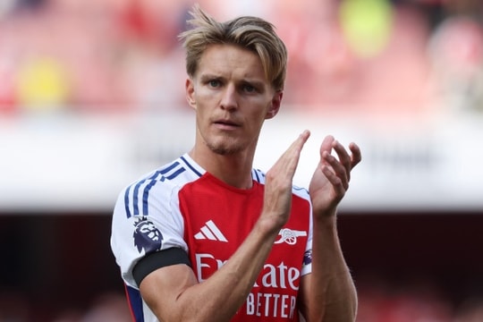Tin chuyển nhượng 24/2: Odegaard gây sốc khi muốn gia nhập MU, Rodri lọt tầm ngắm Barca và Real