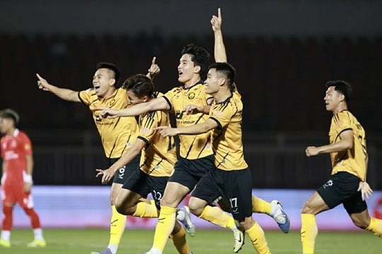 CLB Thanh Hóa chuẩn bị gỡ án phạt FIFA: Đăng ký gấp 6 tân binh cho cuộc đua trụ hạng