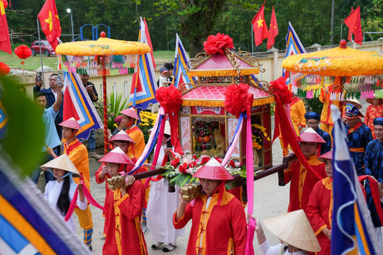 Đặc sắc lễ hội Khai Sơn