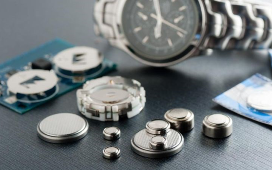 Pin đồng hồ Bảo Hùng - Chính hãng và nguồn gốc rõ ràng, dịch vụ bảo hành uy tín