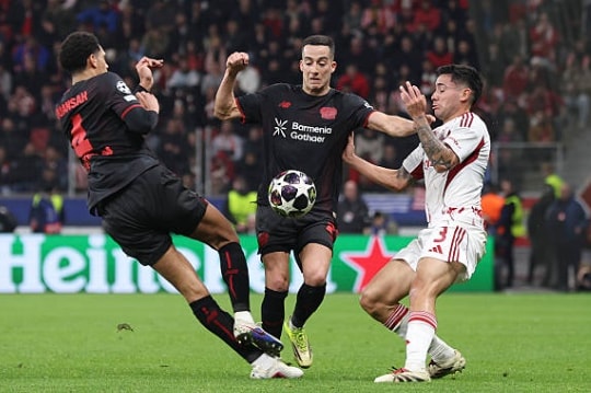 Bayer Leverkusen vào vòng 1/8 Champions League sau trận hòa bản lĩnh trước Olympiacos