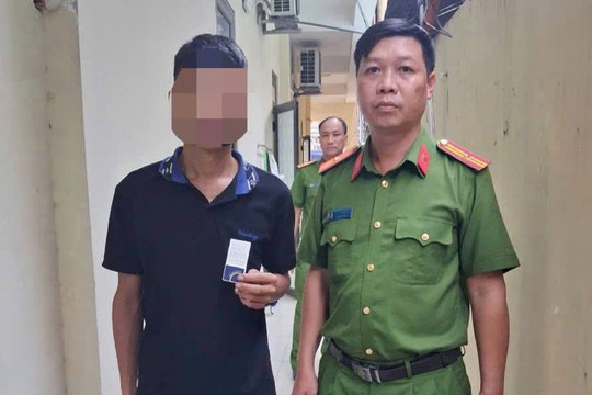 Xử lý nhóm giữ xe tự phát, thu tiền trái phép trước siêu thị Mega Market