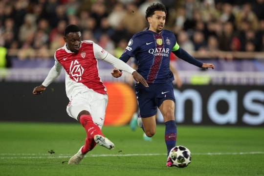 PSG đối mặt rủi ro từ Folarin Balogun tại Champions League