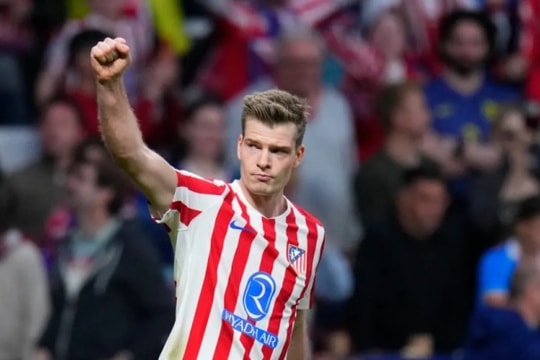 Atletico Madrid 4-1 Club Brugge: Sorloth lập hat-trick đưa Rojiblancos vào vòng 1/8