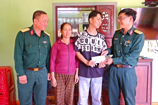 Sẵn sàng đợi lệnh tòng quân