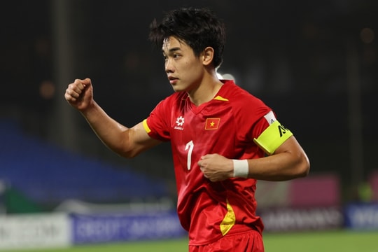 Nguyễn Đình Bắc nhận án phạt từ AFC: Vắng mặt trận gặp Malaysia và ASEAN Cup