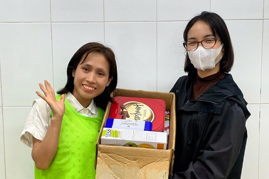 Chia sẻ "ngọt ngào" với trẻ em khó khăn