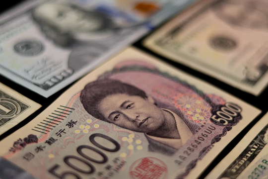 Tỷ giá đồng yên giằng co quanh mốc 155,8 JPY/USD trước tín hiệu trái chiều từ Nhật Bản