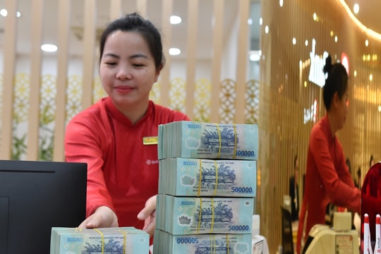 Lãi suất ngân hàng ngày 27/2/2026: Loạt nhà băng niêm yết trên 7%/năm