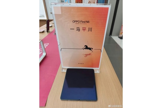 OPPO Find N6 lộ ảnh thực tế với màn hình phẳng không nếp gấp và chip Snapdragon 8 Elite